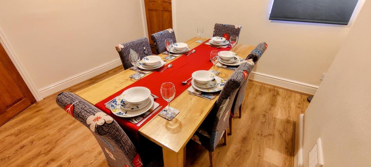 Rhubarb Terrace On The Coast - Sleeps 1-6 Colwyn Bay Exterior photo