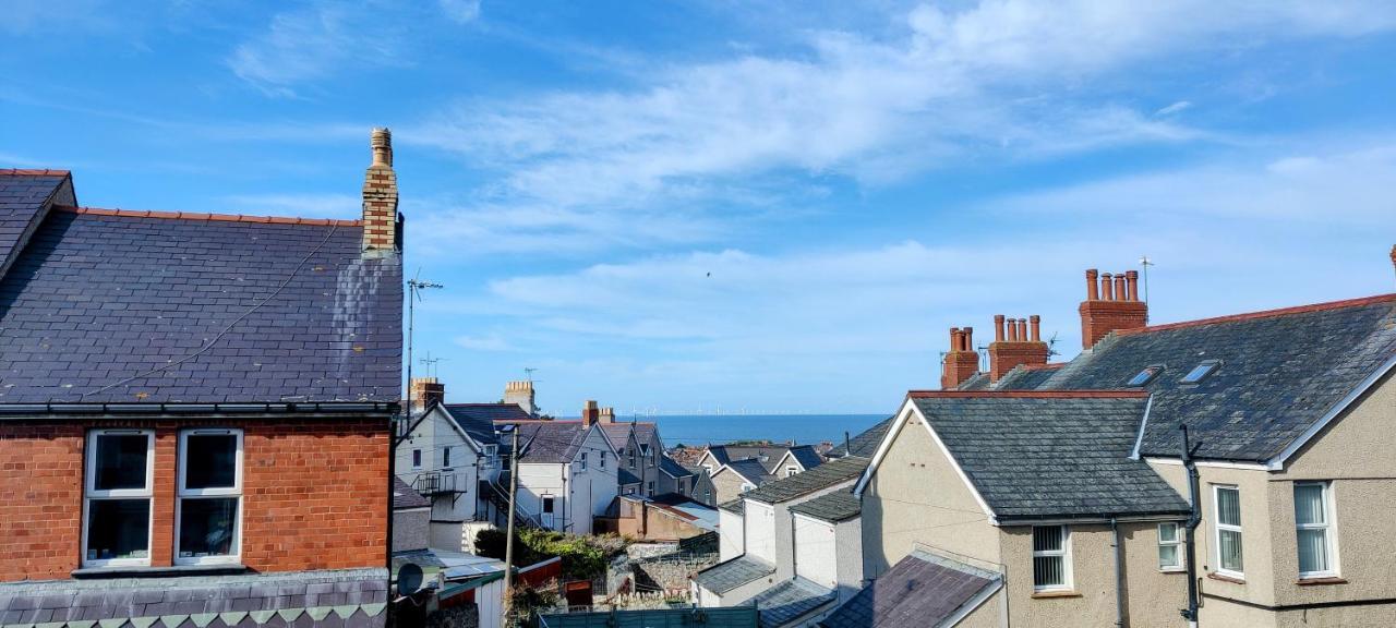 Rhubarb Terrace On The Coast - Sleeps 1-6 Colwyn Bay Exterior photo